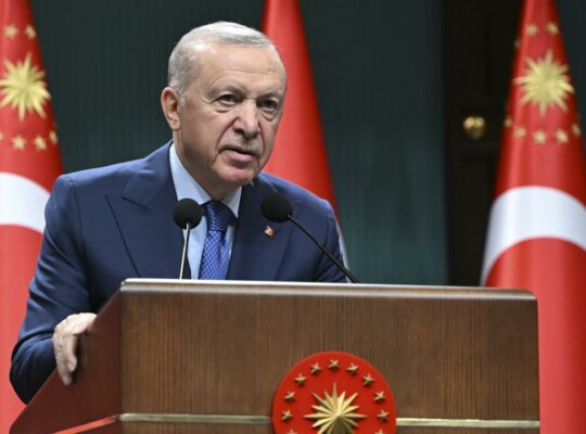 Cumhurbaşkanı Erdoğan: Bizi yolumuzdan döndüremezler